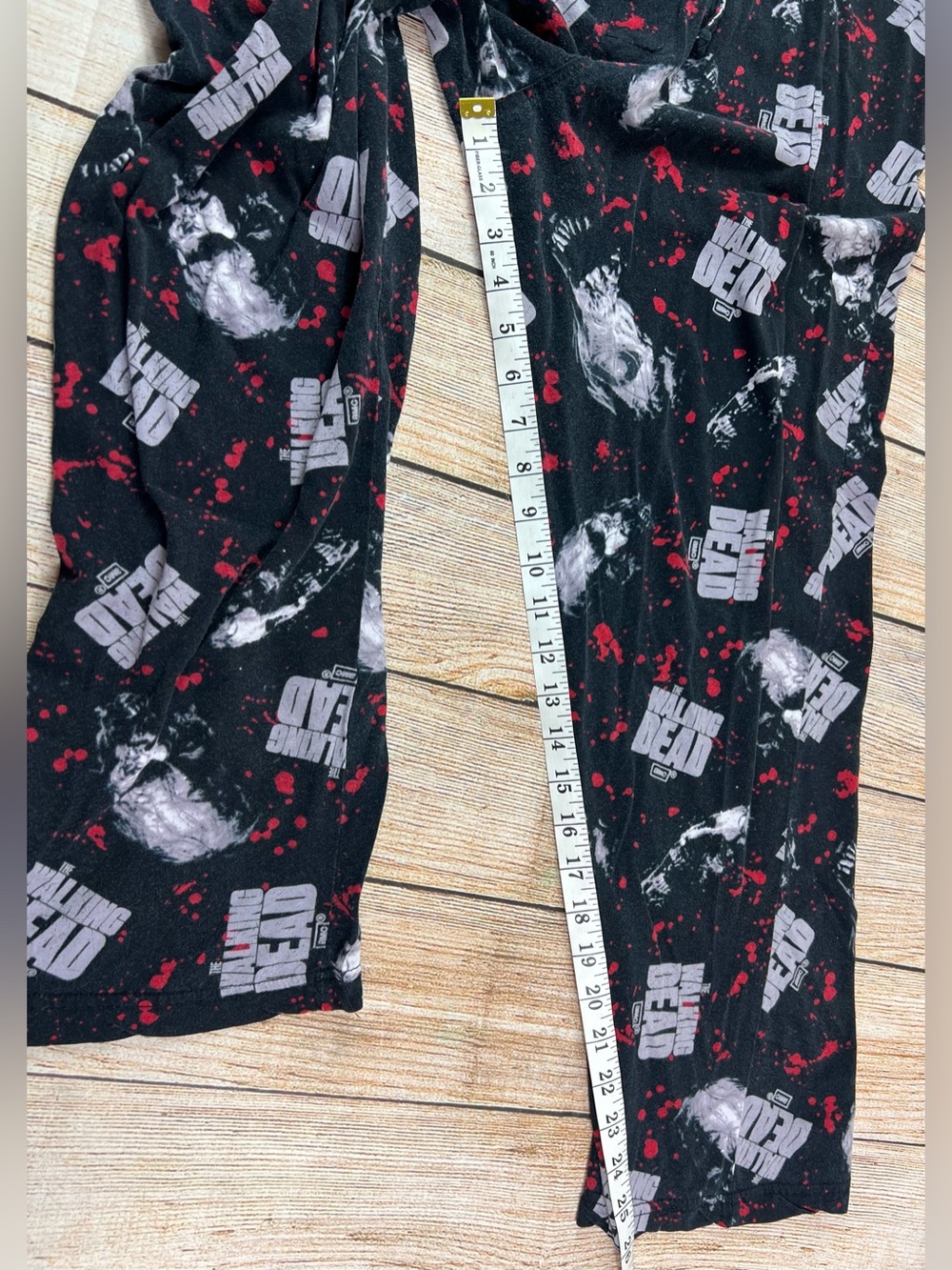 AMC The Walking Dead Zombie Pajama Lounge Sleep Pants Size Medium 2014 - Picture 7 of 9